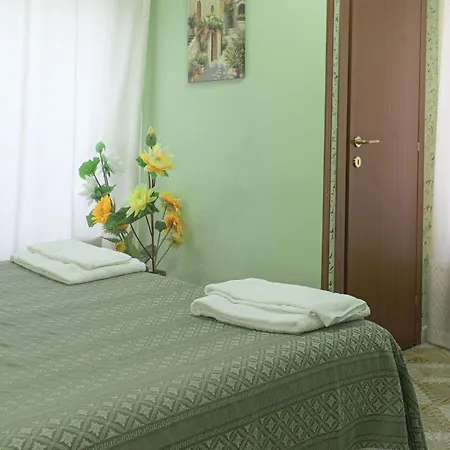 Il Mandorlo فندق مبيت وإفطار