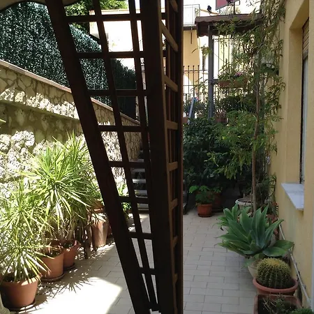Bed & Breakfast Il Mandorlo 2*