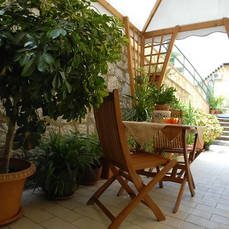 Il Mandorlo Bed & Breakfast